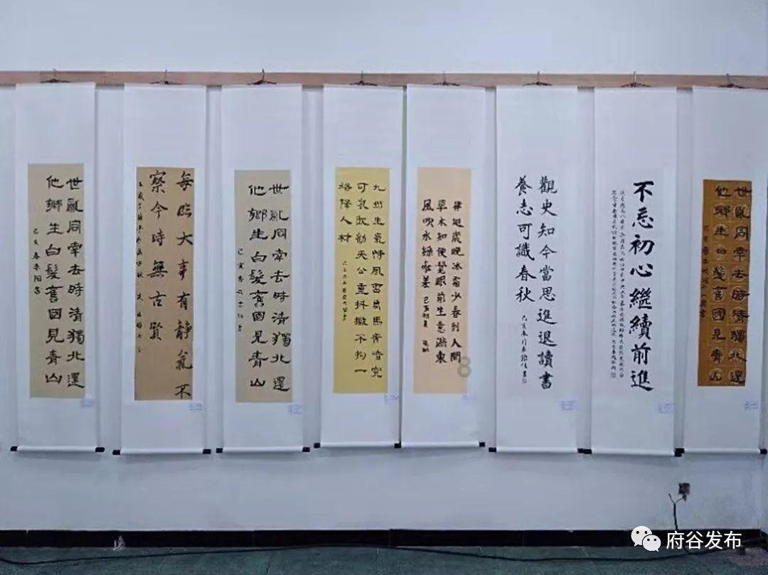 你好，一月2200元，一月份有31天上了18天班，月休2天，工资该怎么算啊？